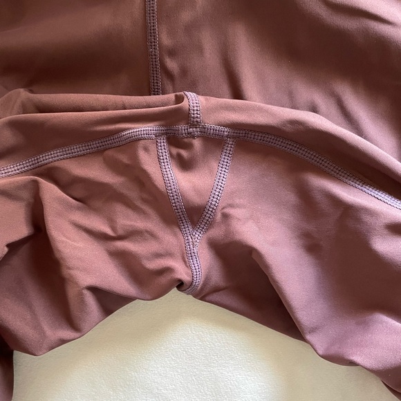 Vuori Stride Leggings - Brown - Picture 10 of 10